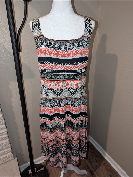 LOFT Dresses & Skirts - LOFT Coral, Black & Cream Aztec-Print Midi Dress